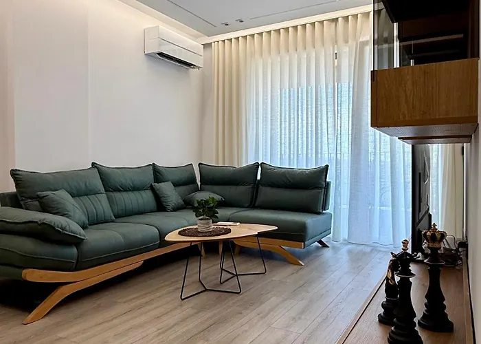 Teds Luxury 2 * Tirana