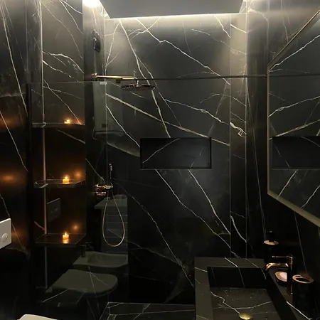 公寓 Teds Luxury 2 地拉那