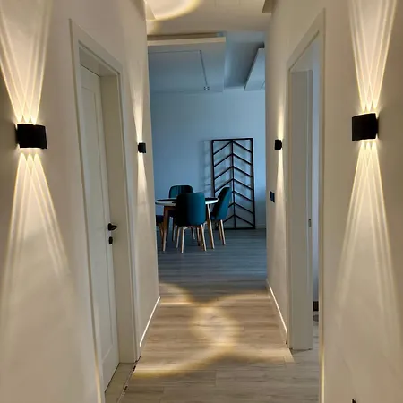Teds Luxury 2 Apartment *