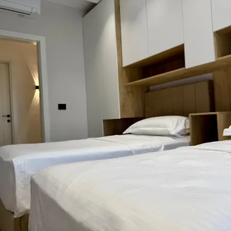 Teds Luxury 2 Apartment *